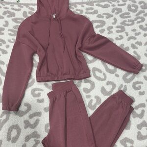 Mauve Sweatpants Set